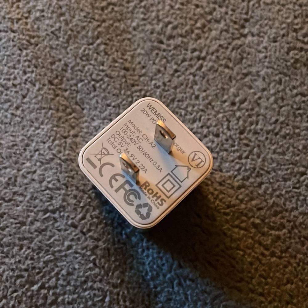 Charger - Picture 4 of 4